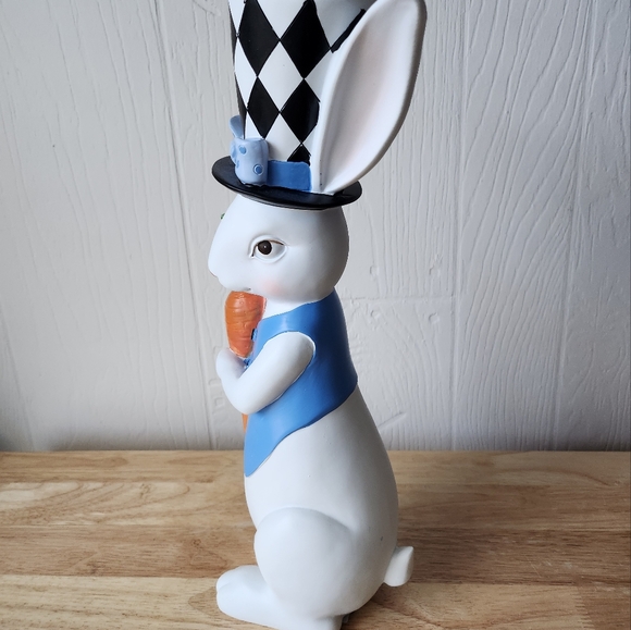 SOLD Raz Imports "Dapper Rabbit" Figurine - Picture 3 of 6
